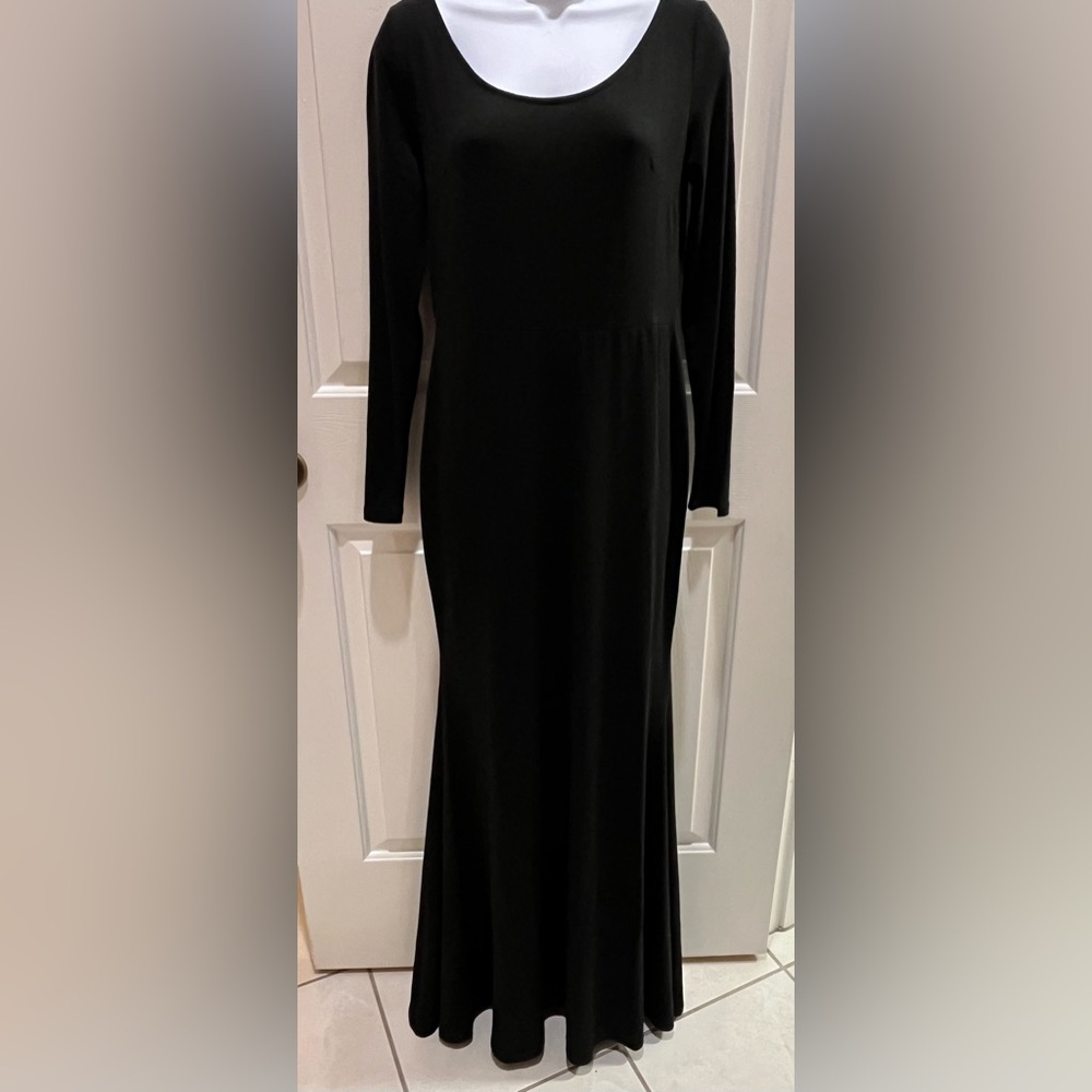 Nice-Forever black long sleeves maxi dress